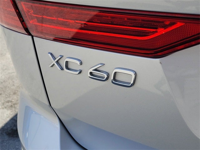 2021 Volvo XC60 T5 Inscription