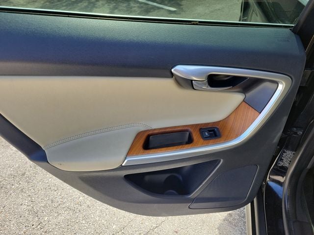 2017 Volvo XC60 T6 Inscription