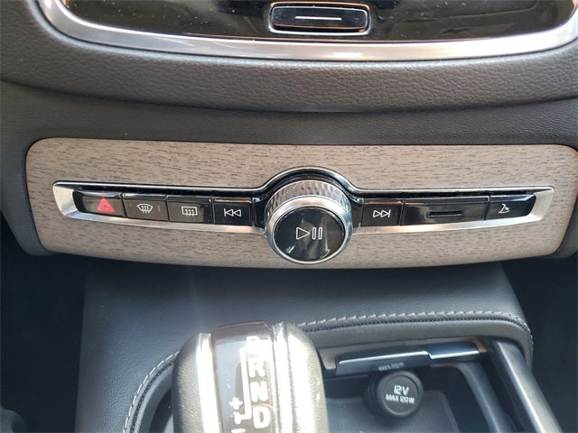 2021 Volvo XC90 T6 Inscription